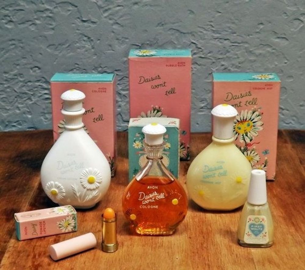 Avon Daisies Won't Tell