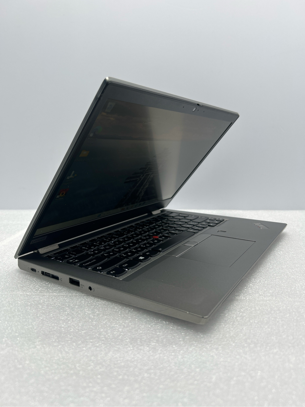 Ноутбук Lenovo ThinkPad L13 (20R30004RT) 13.3"/Intel Core i5-10210U/RAM 8GB/SSD 256GB/Intel UHD Graphics/1920x1080/IPS/WIndows 11/Подсветка кл-ры: LED/Цвет:серый. Состояние: Уценка/дефект корпуса