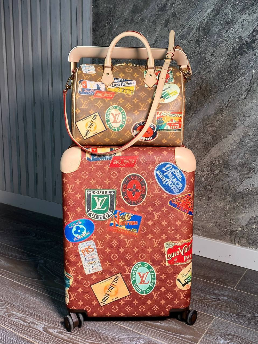 Чемодан Louis Vuitton