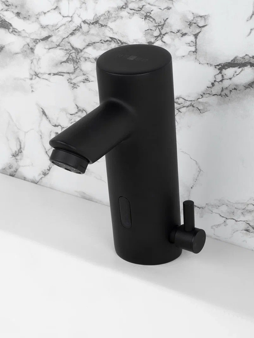 Смеситель сенсорный Essentialmatic для раковины или столешницы чёрный 07261M.N