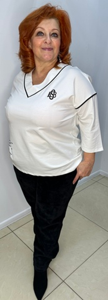 Белый блузон-свитшот с черным принтом