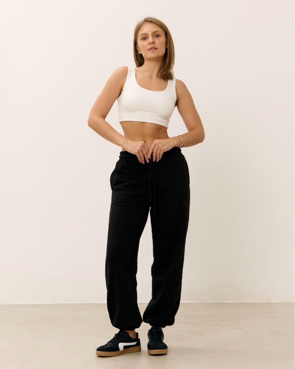 Джоггеры 02, черные