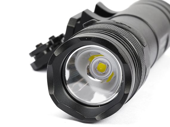 Фонарь подствольный Skywoods Hunter Max-M loсk 1250 люмен выносная кнопка