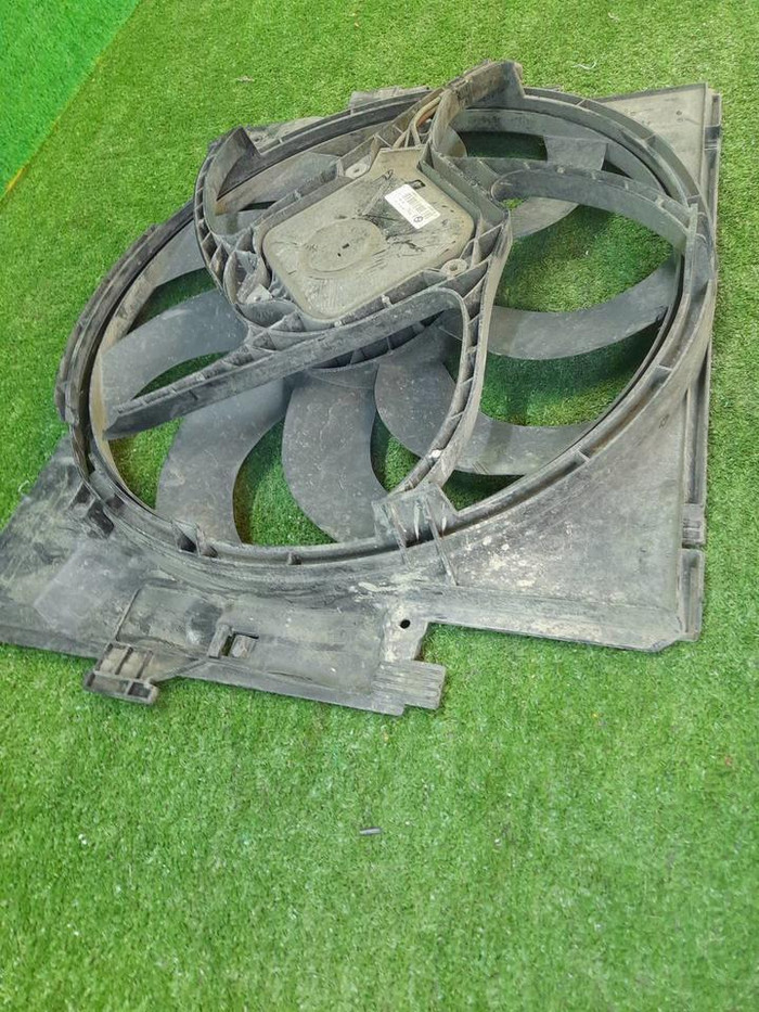 Диффузор с вентилятором BMW 3er F30, F31, F80 (2011-2020)