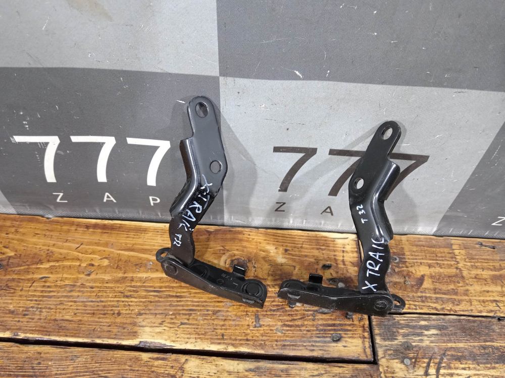 Петли крышки багажника комплект левая правая Nissan X-Trail 3 (T32) 13-23 Б/У Оригинал 904014BA0A