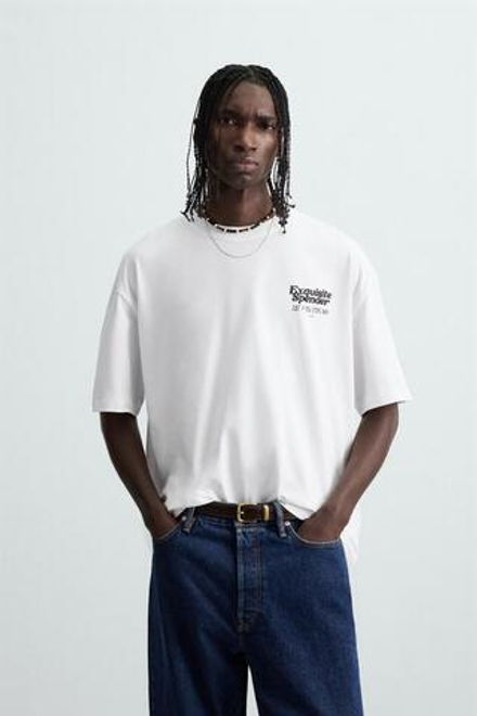 ZARA ФУТБОЛКА С РЕЛЬЕФНЫМ ПРИНТОМ, БЕЛЫЙ