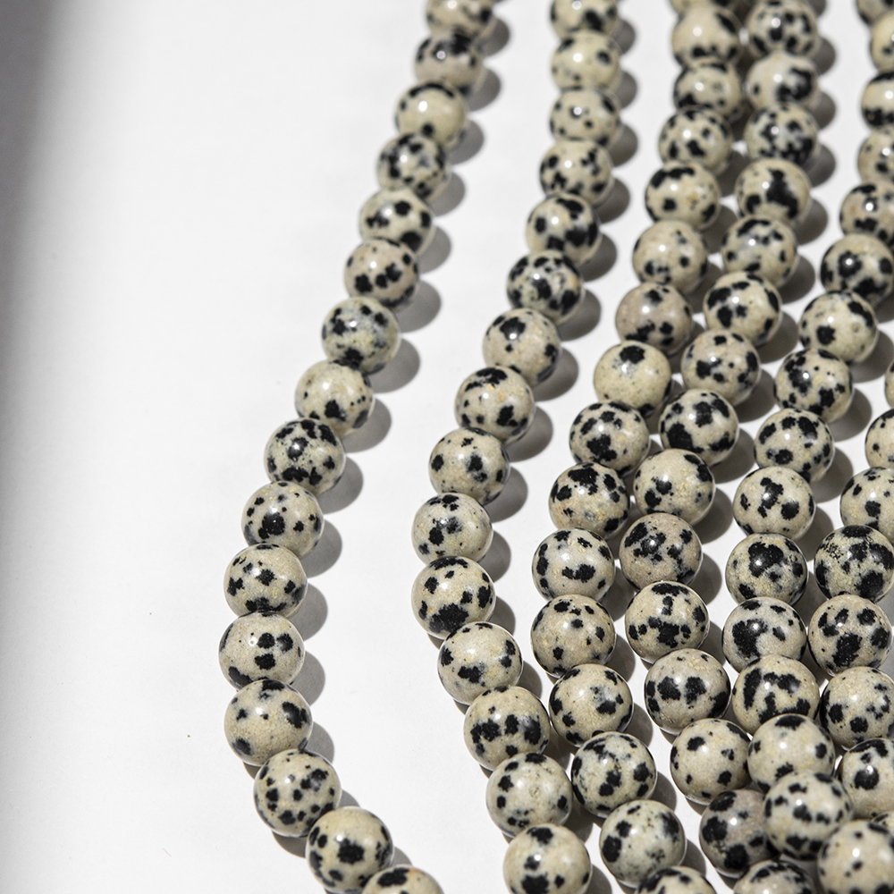 Аплит натуральный (Яшма далматин), 8,5мм, шар