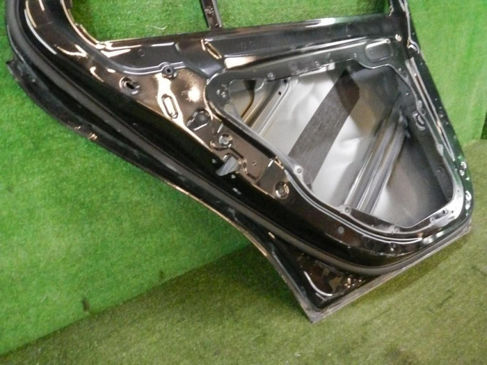 Дверь задняя левая Mercedes E W213 (2016-2023)