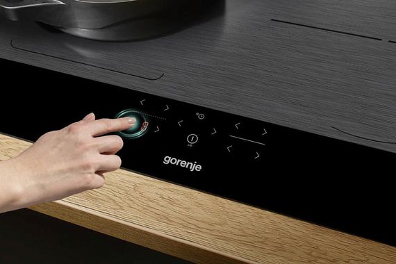 Индукционная варочная панель Gorenje GI6421SYB