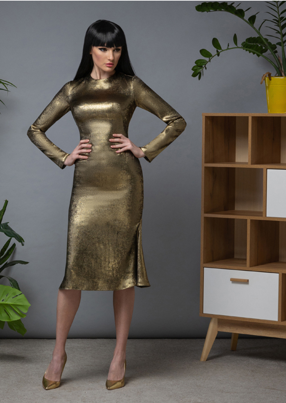 Платье из тонкого металлизированного крепа 07-02-23 FW