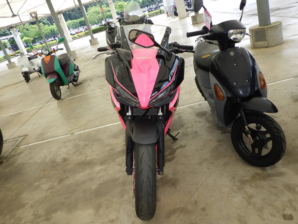 Honda CBR400R 2017