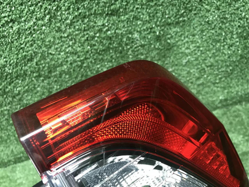 Фонарь правый внешний Toyota RAV4 5 XA50 (18-нв)