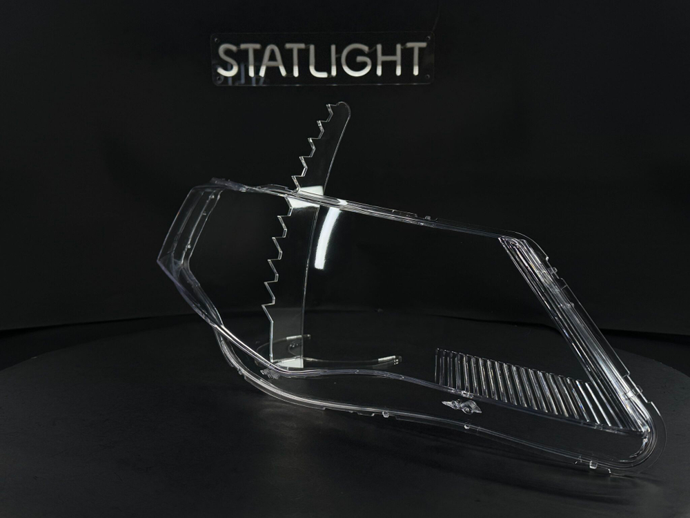 Правое стекло фары Mitsubishi Outlander 2 2005-2009