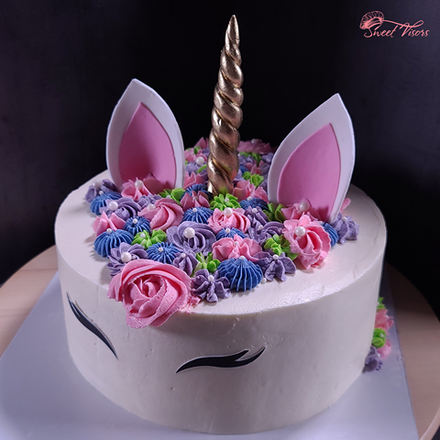 "Единорог" (декор)