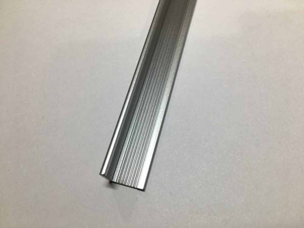 Угол 10*10мм остр. "DO-4" 2,7м Серебро мат. анод. алюм.