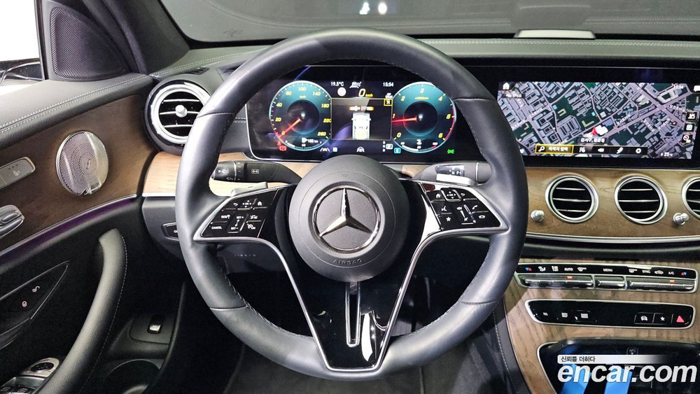 Mercedes-Benz E-Class W213 E220d 4MATIC Exclusive (02.2022)