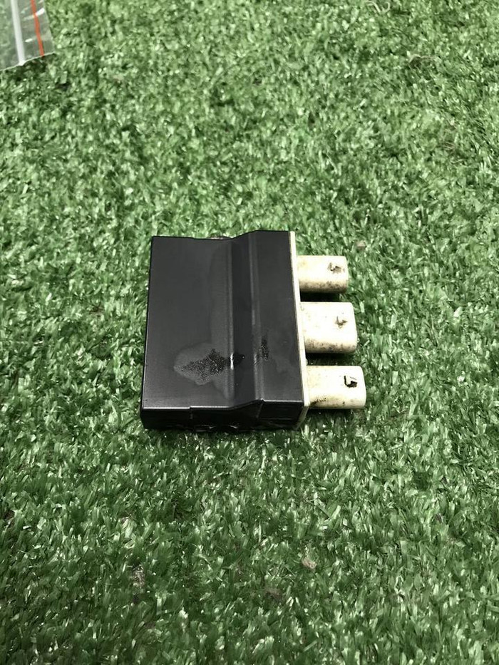 Блок управления багажника Mercedes E C238 (16-23)