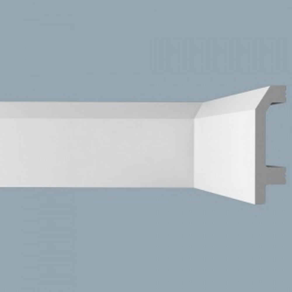 Плинтус напольный XPS RP 11 (2000x70x18) (24)