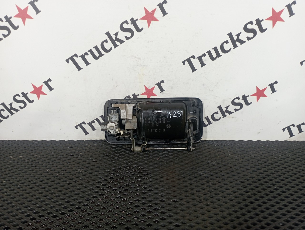 Ручка двери наружная левая