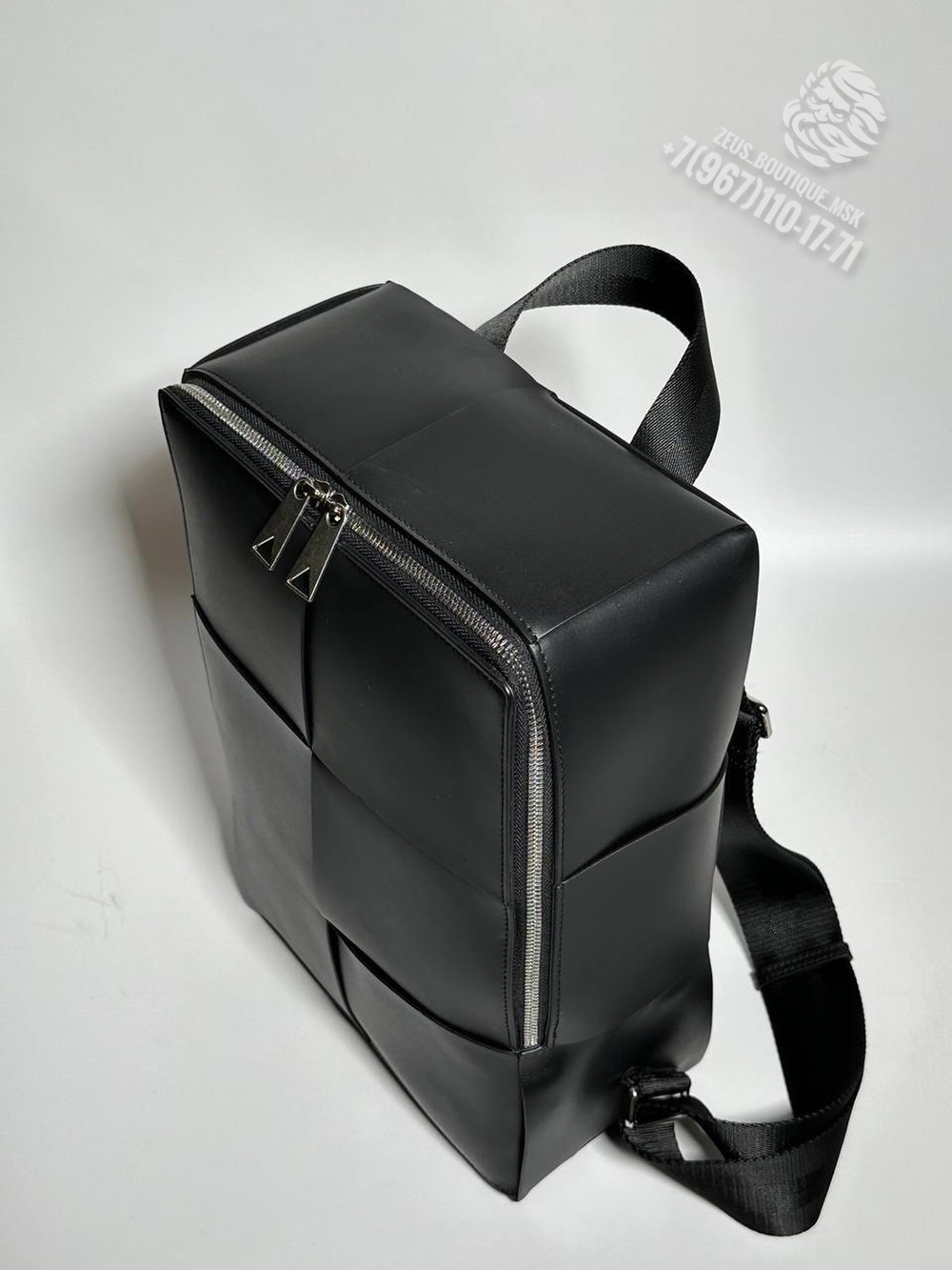 Рюкзак Bottega Veneta комплект с клатчом