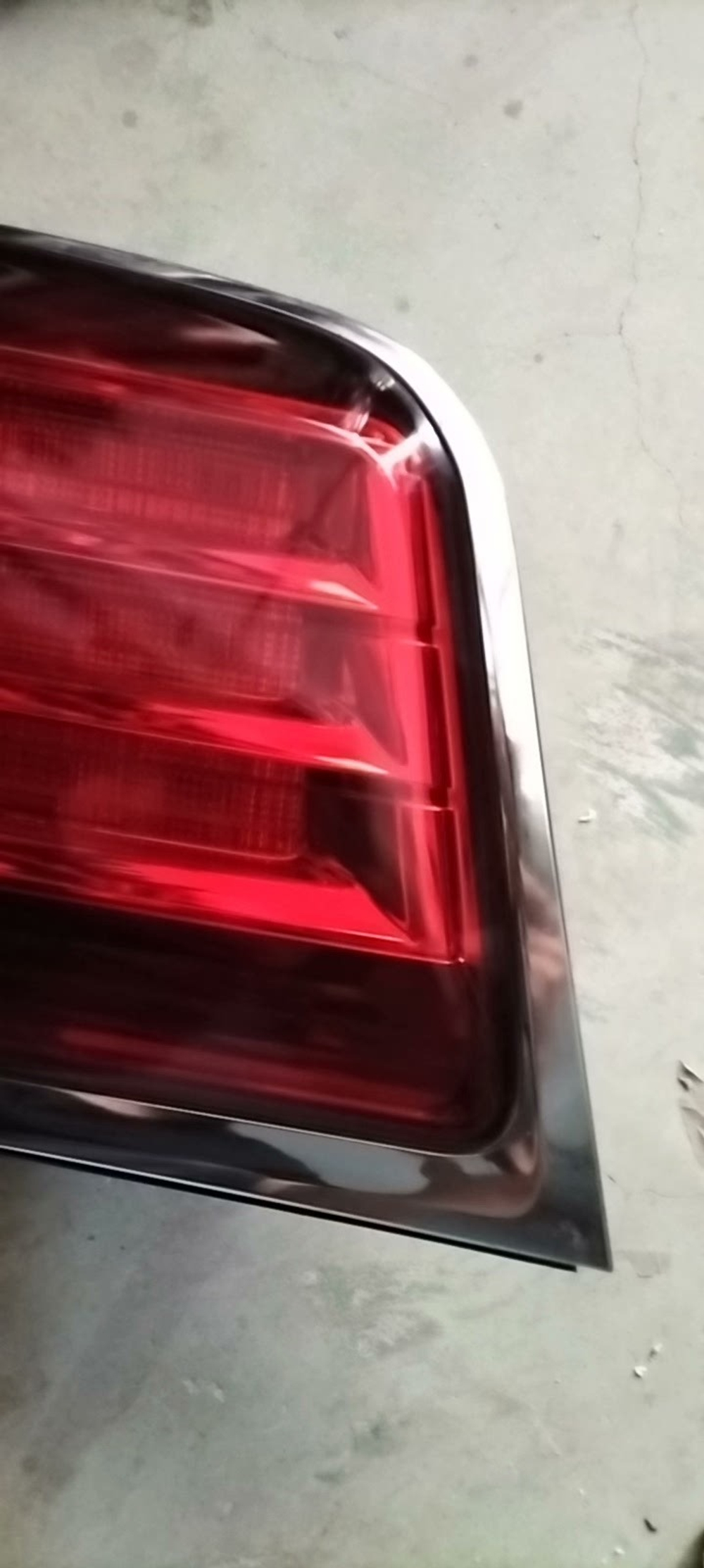 Задний фонарь Lexus LX570 старого образца (комплект, левый+правый, внешний и внутренний)