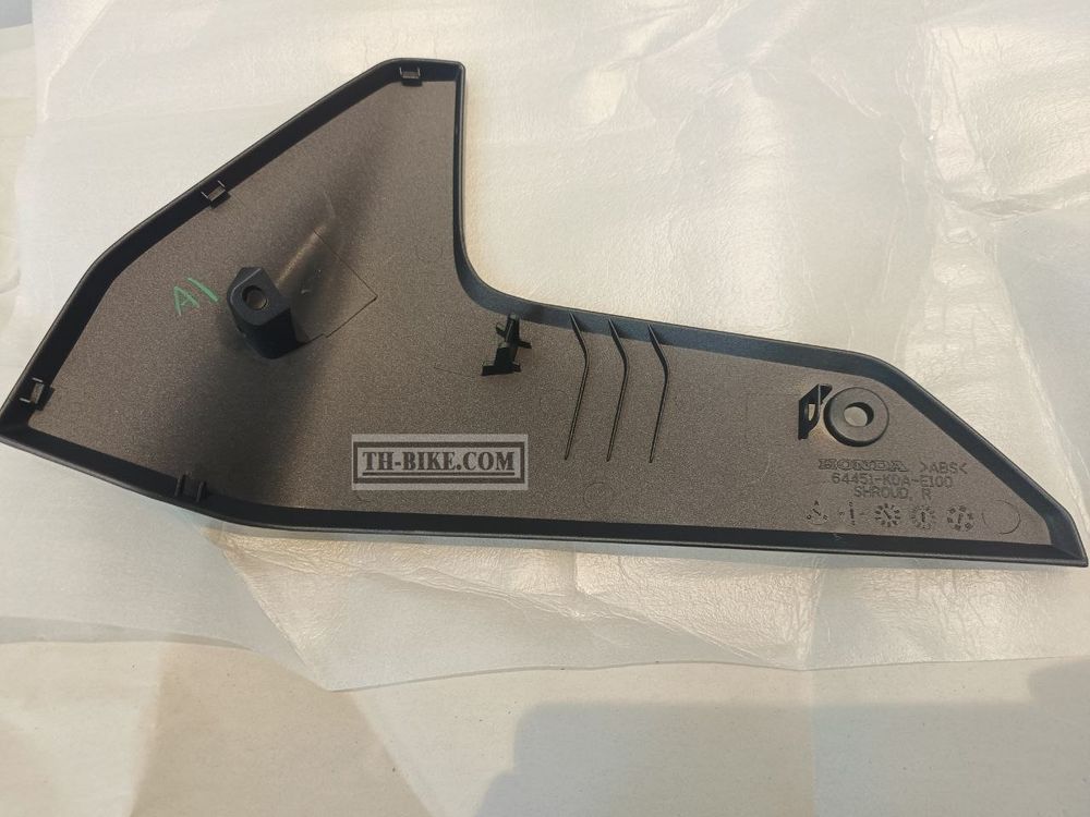 64450-K0A-T30ZA. SHROUD SET, R. (WL) *TYPE1* (TYPE1 ). HONDA