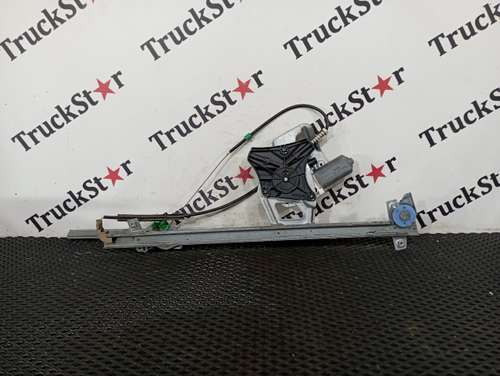 Стеклоподъемник правый 2018г.