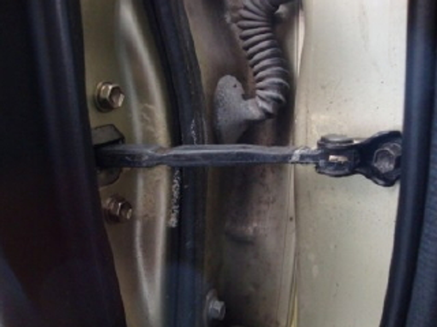 Ремонт ограничителей дверей Suzuki GRAND VITARA, Toyota PASSO, Honda CR-V (II), Chevrolet VITARA, Daihatsu и др