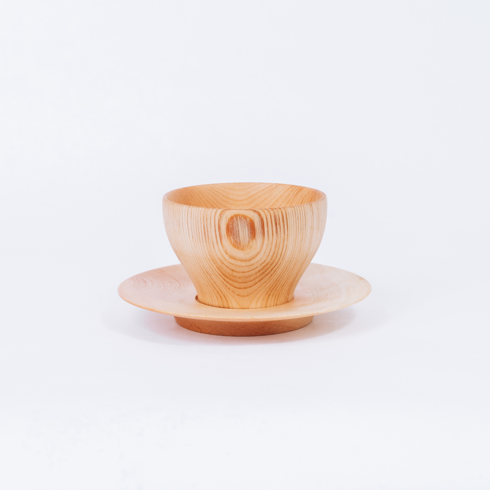 Деревянная пара (чашка  c блюдцем) из дерева Сибирский кедр NC22