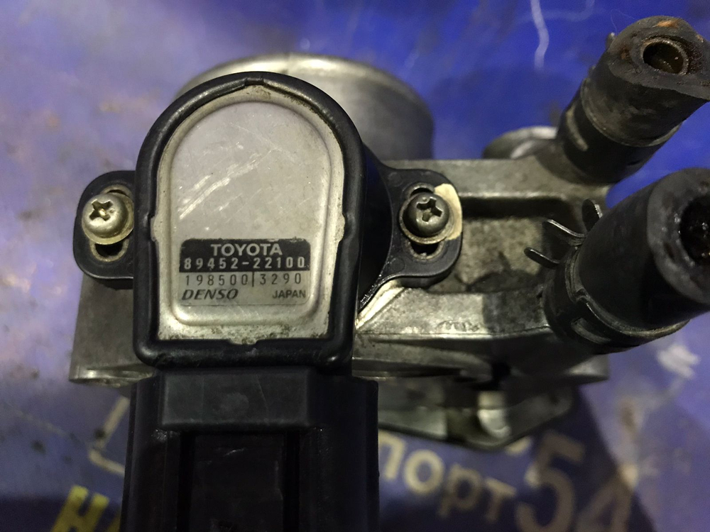Дроссельная заслонка TOYOTA BREVIS 2001