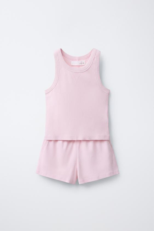 ZARA КОМПЛЕКТ ИЗ ФУТБОЛКИ-БОРЦОВКИ И ШОРТОВ В РУБЧИК С ЭФФЕКТОМ ПОТЕРТОСТИ, РОЗОВЫЙ