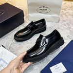 Лоферы Prada
