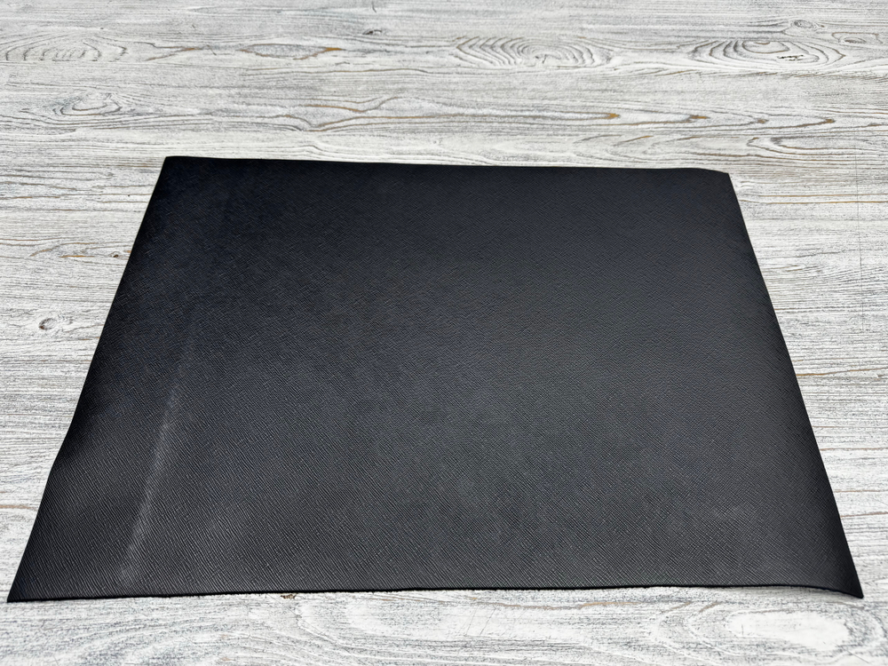 Сафьяно цв. Черный / Saffiano Royal Black, толщ. 1,1-1,3 мм, ПАНЕЛИ