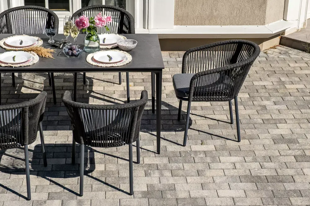 "Малага" обеденная группа на 6 персон со стульями "Марсель", каркас темно-серый, роуп темно-серый