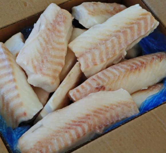 Спинки трески без кожи (лоины), коробка 5,25 кг
