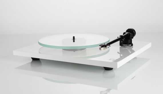 Rega Planar 2 ND3 White