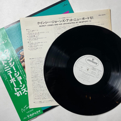 Винтажная виниловая пластинка LP Quincy Jones And His Orchestra At Newport 61 (Japan 1978) (Obi) (Promo)