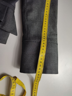 Жакет с акцентными пуговицами, визуально на 46 размер