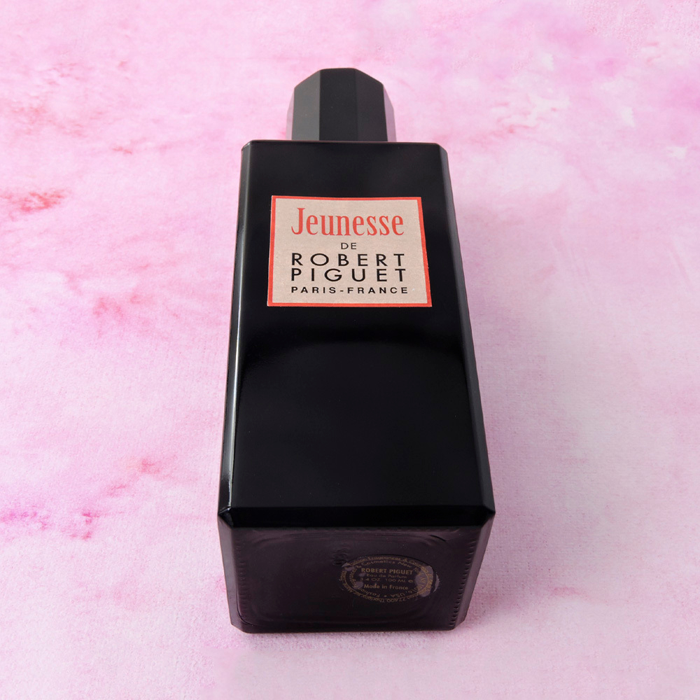 Jeunesse de Robert Piguet — парфюмерная вода для женщин. Сочный, стойкий, ягодно-фруктовый аромат.