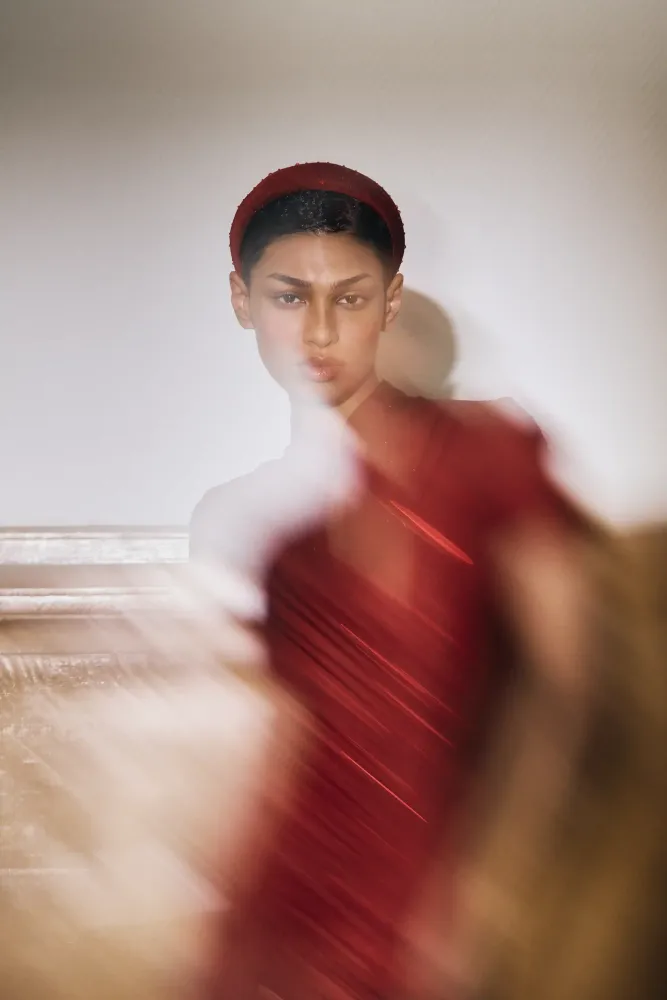 Amanda maxi, платье макси с коротким рукавом из красного бифлекса со стразами