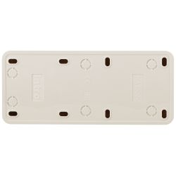 Розетка Intro Quadro 2-206-02 с заземлением тройная 3х2P+E 16А-250В IP20 ОУ слоновая кость | Intro Quadro