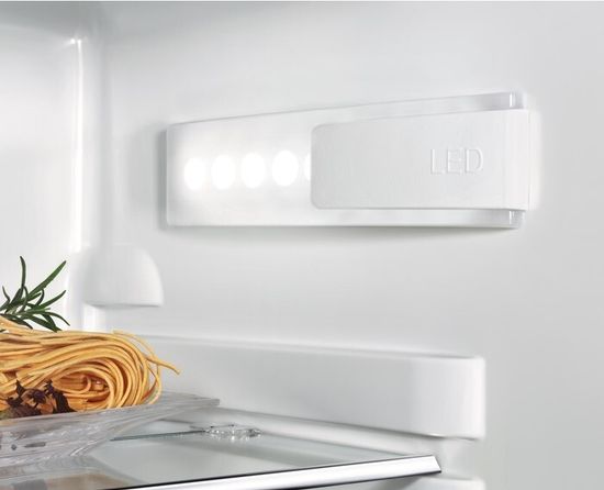 Встраиваемый холодильник AEG SKR 81811 DC