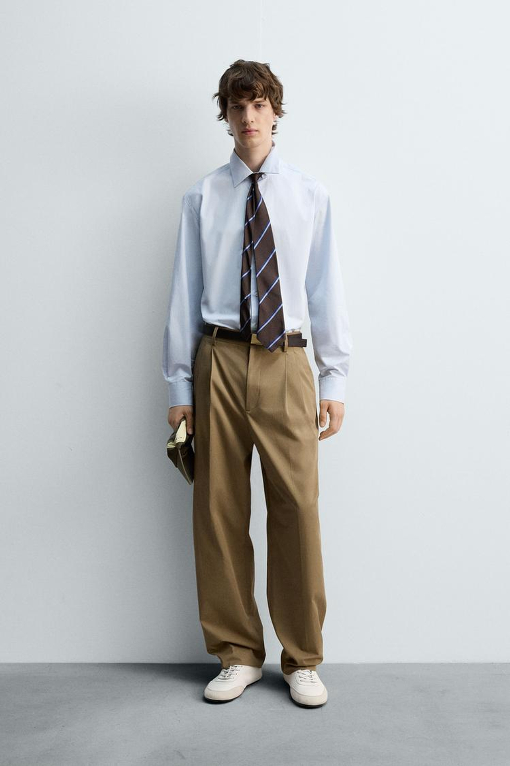 ZARA РУБАШКА КЛАССИЧЕСКОГО КРОЯ, НЕЕБЕСНО-ГОЛУБОЙ