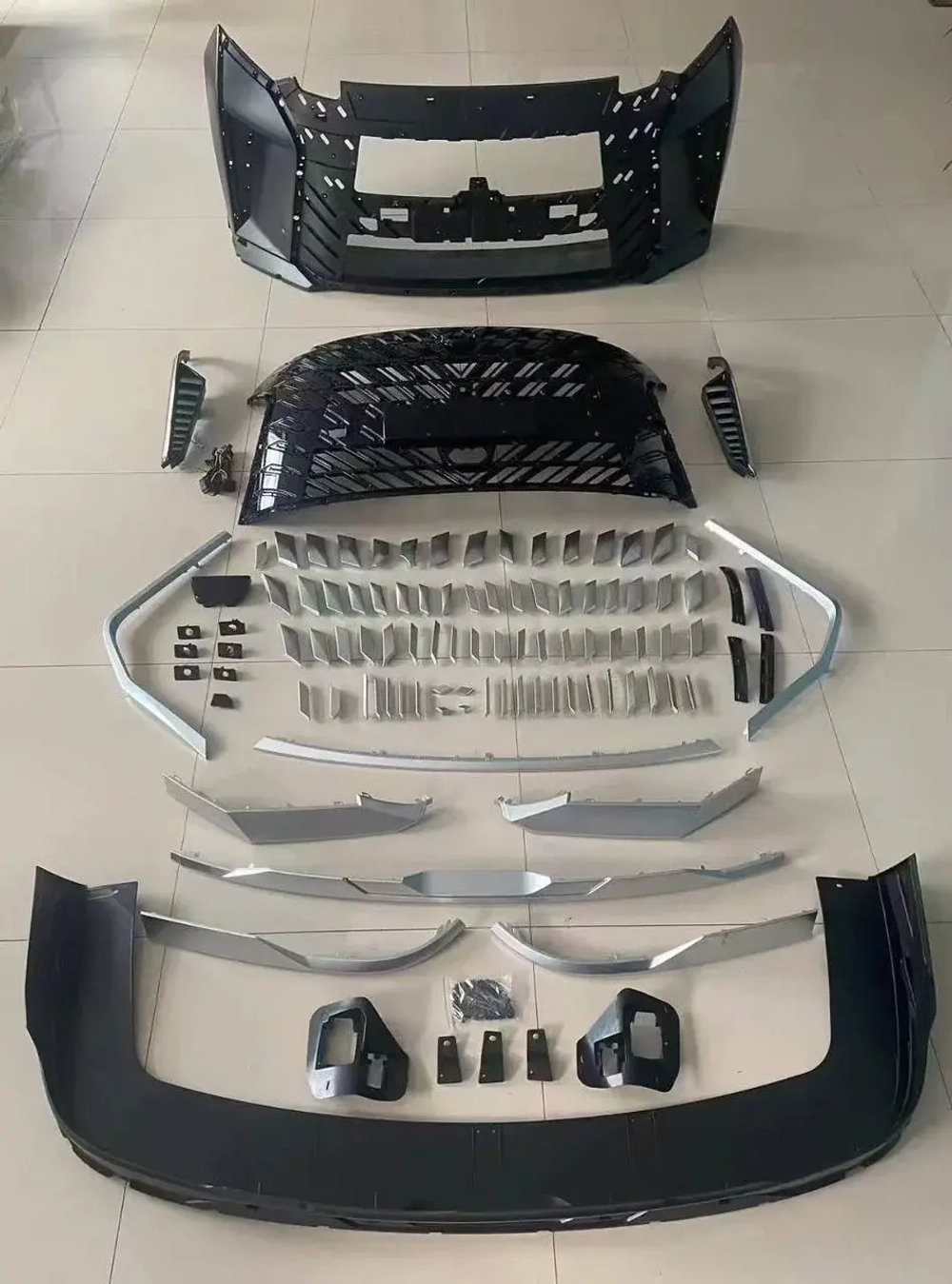 Обвес для Denza D9 2022-2023 Денза Бампер Решетка радиатора Бампер губа Диффузор