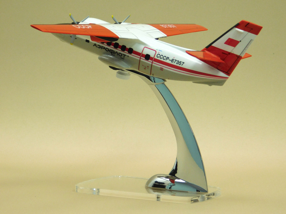 Модель самолета Л-410УВП (М1:72, Аэрофлот СССР-67357)