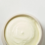 Питательный крем для тела с авокадо The Saem Care Plus Avocado Body Cream 300 мл.