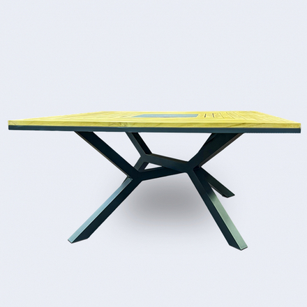 Стол обеденный ЭГМОНТ из тика 140x140