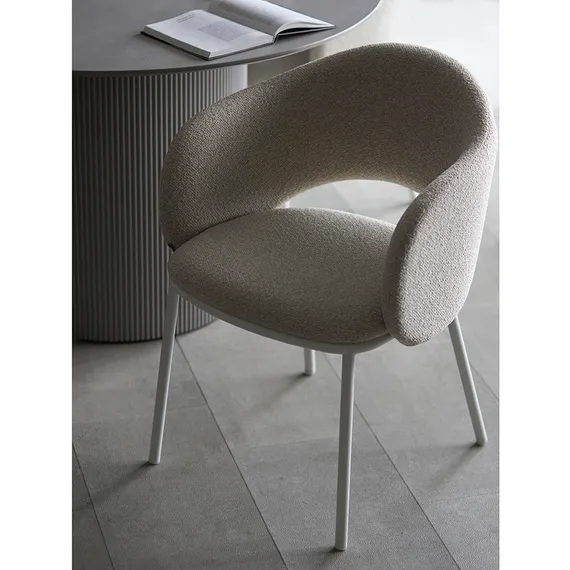 Стул Jude, бежевое букле, белые ножки