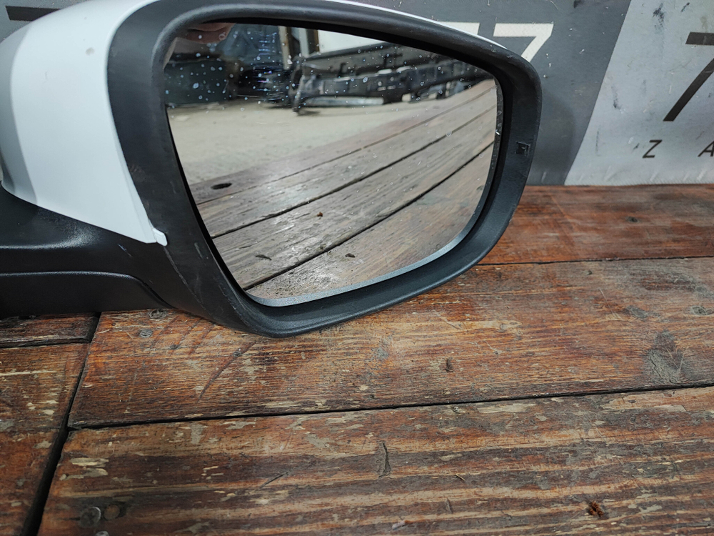 Зеркало правое 14 + 1 pin Chery Tiggo 7 Pro 20-нв Б/У Оригинал 601001037AA