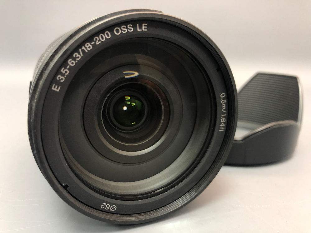 Sony 18-200mm 3.5-6.3 Sony E